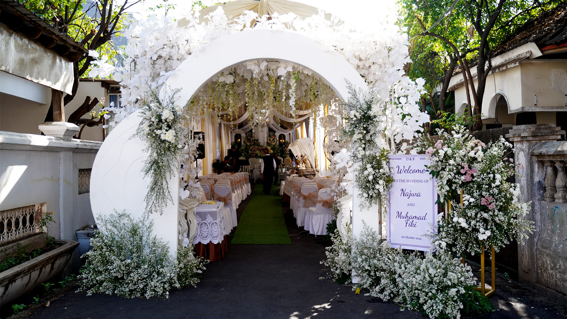 Dekorasi Gebyok putih adat jawa sunda bekasi